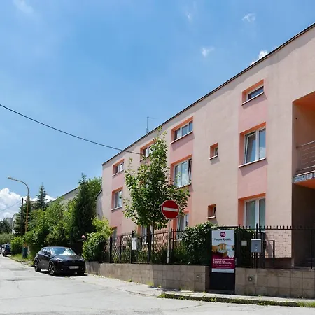 招待所 罗莎莉亚膳食公寓酒店 *