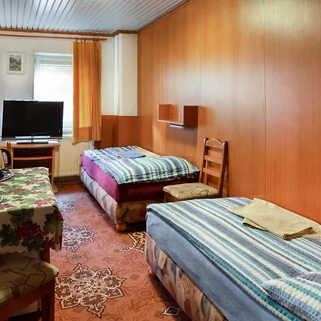 罗莎莉亚膳食公寓酒店 招待所 科希策