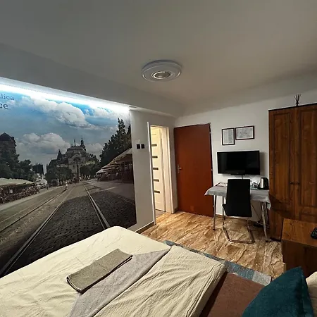 罗莎莉亚膳食公寓酒店 科希策